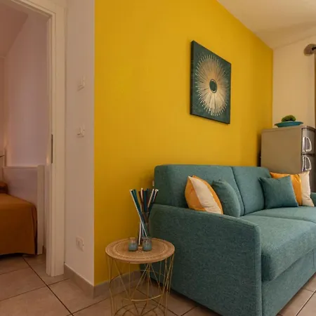 Tastefully Furnished Flat With Solarium * Bibione