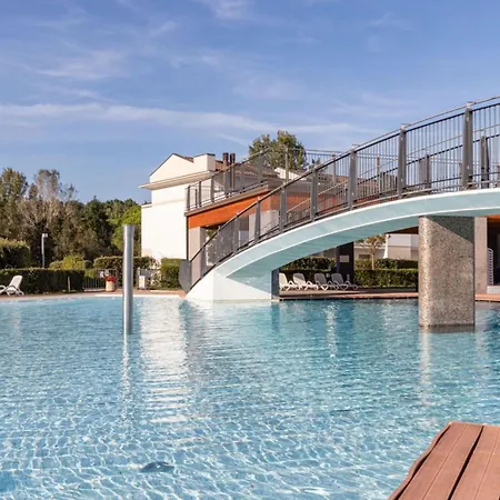 Tastefully Furnished Flat With Solarium Appartement Bibione