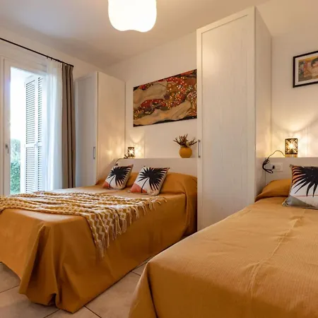 Tastefully Furnished Flat With Solarium Daire Bibione